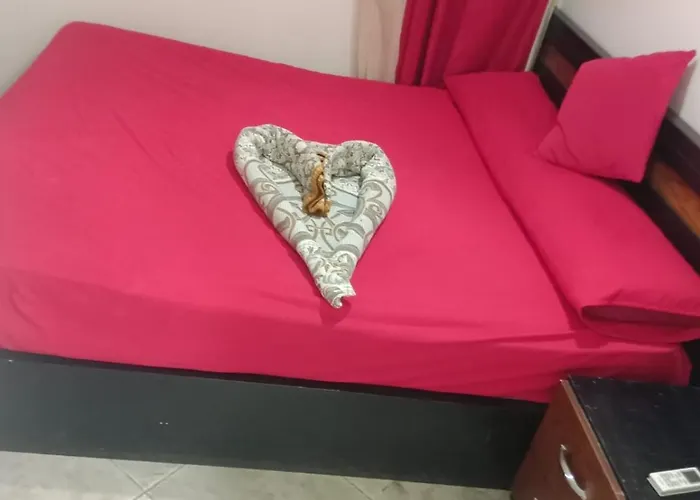 بلوباى آسيا العين السخنه Üdülőközpont Ajn-Szuhna